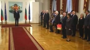 В навечерието на 24 май президентът Румен Радев удостои с висши държавни отличия - ордени, шестима изтъкнати български учени - академиците Иван Попчев и Никола Съботинов и професорите Петко Салчев, Милияна Каймакамова, Стоян Караиванов и Цочо Бояджиев