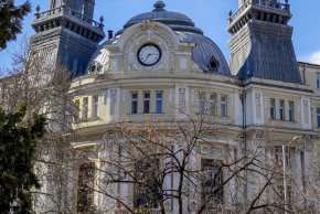 След официалното публикуване на писмото със забележки за България, страната ни има срок от три седмици, в който министерството би трябвало да проведе обществено обсъждане и да се допита до браншовите организации за решаване на проблемните теми, посочени от Комисията