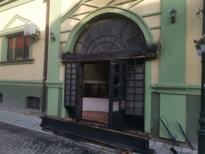 
Генчовска заяви, че е доволна от бързата реакция на пожарната, но полицията и на дежурния прокурор в Битоля. “Няма пожар в отношенията между България и РСМ”, подчерта тя.