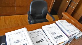 
Прекратените дела срещу известен извършител, на когото е било повдигнато обвинение, са 274, което прави 0,4% от всички.