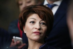 “Не е редно втората политическа сила да прави правителство”, обясни депутатът от ГЕРБ Томислав Дончев.