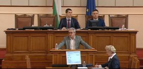  Йордан Цонев коментира вземането на решението за изгонването на 70 руски дипломати по време на дебатите в НС.