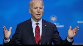 
Това е изненадващият резултат от проучването на Харвард CAPS-Harris Poll, проведено на 28-29 юни сред 1308 регистрирани американски гласоподаватели, предоставен ексклузивно на The Hill.