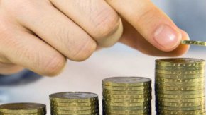 Блумбърг отбелязва, че някои от загубите на  ай-богатите се дължат  на  влошаване състояние на бизнесите им в последното тримесечие или от промяна на пазарите