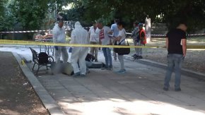 Полицията извършва оглед, съобщиха от Областната дирекция на МВР