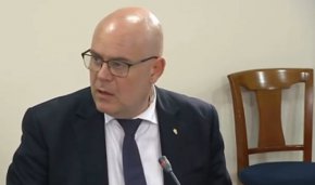Надежда Йорданова обяви, че екипът ѝ ще анализира има ли правна възможност за обжалване на резултата от гласуването или се налага да се иска тълкувателно решение от Конституционния съд: