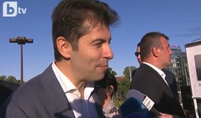 Кирил Петков за Бойко Рашков