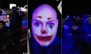 Полицаи с маски на антимафиоти се снимаха за TikTok, МВР започна проверка

Прочети още на: https://www.dnes.bg/notifikacii/2022/07/14/policai-s-maski-na-antimafioti-se-snimaha-za-tiktok-mvr-zapochna-proverka.536896

