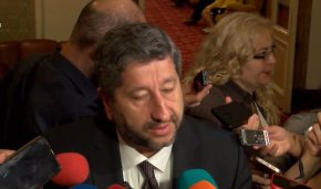 Ние нямаме проблем с предложението Асен Василев да е премиер, съобщи още Иванов.