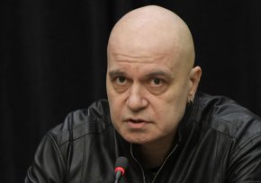 
Моля, извикайте на разпит посочените от мен лица, за да съберете доказателства и след това по смисъла на закона да дойдете и да ме арестувате. 