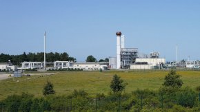 
В понеделник руската държавна газова компания "Газпром" заяви, че ще намали наполовина потоците по газопровода "Северен поток 1" към Германия до едва 20% от капацитета му