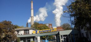 По думите на директора е лесно да се затваря предприятие,  а още по-лесно е да се руши нещо.