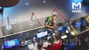 Според Mash руската полиция разследва инцидента.