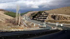 
Това, че писмото на Европейската комисия е насочено към бездействието на МОСВ и Сандов, което Еко Новини съобщи още преди 2 седмици, бе потвърдено и от новия министър на околната среда и водите.

