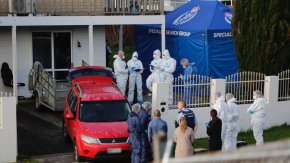 Телата вероятно са били съхранявани в продължение на няколко години и се предполага, че жертвите са били на възраст между 5 и 10 години.