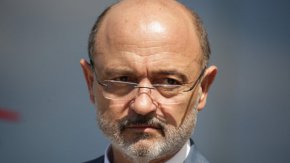 „Исках да обиколя почти всички областни и общински болници в страната, за да се запозная лично – първо с готовността им за една евентуална COVID вълна. Има ли обезпеченост с кадри и докъде е стигнал проектът за Спешната помощ.  Ремонтите и организацията на спешните отделения. 