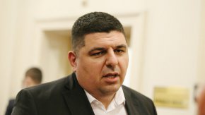 
Главна дирекция “Борба с организираната престъпност” по разпореждане на Софийската градска прокуратура е образувала проверка по медийни изказвания през юли на тогавашния депутат от “Демократична България” Ивайло Мирчев за руско влияние върху българските спецслужби. 