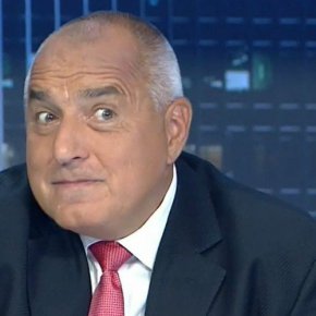 Около бариерата са Български възход с 4,2% и ИТН на Слави Трифонов с 3,9%.   