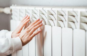 
    От Асоциацията отбелязват, че спрямо миналия септември повишението на цената на природния газ за битовите потребителите е 250%