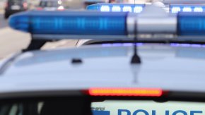 Сигналът за катастрофата е получен в 13.46 ч. На място са изпратени линейки и екипи на полицията.