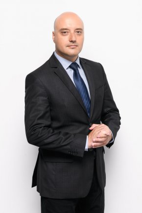 Той напомни, че по отношение на  антикорупционното законодателство, за което не стигна времето в предишния парламент, „Демократична България“ има готов законопроект още от 45-ия парламент