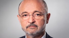Основните насоки, дадени от Министерството на здравеопазването, са за проветряване, спазване на физическа дистанция и дезинфекция.