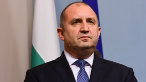 В президентството ще се проведе консултативна среща, на която ще бъдат обсъдени последиците за сигурността, икономиката и социална сфера от ескалацията на войната в Украйна. Това съобщиха от пресцентъра на държавния глава. 