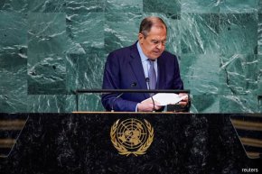 
"Обективните геополитически процеси обаче се разглеждат от Вашингтон и управляващите елити на западните страни, които са напълно подчинени на САЩ, като заплаха за тяхното господстващо положение", заяви Лавров.