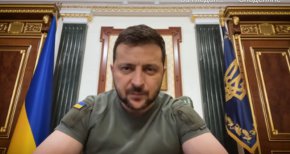 Сред присъстващите бяха министърът на отбраната Олексий Резников и главнокомандващият на въоръжените сили на Украйна генерал Валерий Залужний.