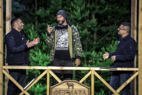 
Мощна експлозия от адреналин и тестостерон избухна във Фермата, когато на Арената се изправиха двама от най-силните мъже през този сезон - вокалистът на Д2 Деян Каменов-Дидо и баскетболистът Радослав Колев