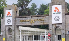 Припомняме, че след взрива пострада и една жена. Тя е с тежка черепно-мозъчна травма, но състоянието ѝ е стабилно.