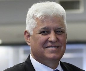 Стоянов обясни, че офертите трябва да бъдат анализирани, да бъде одобрен даден проект, после да се изчака договор, който да бъде разгледан в Народното събрание. Финалното решение също е на парламента.