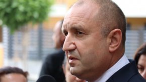 Държавният глава подписа указа днес.