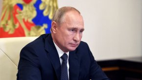 По-рано през деня множество региони в Украйна бяха подложени на ракетни удари, като според украинския министър-председател Денис Шмигал са повредени най-малко 11 ключови инфраструктурни обекта