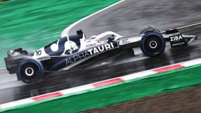 
Международната федерация FIA обяви, че инцидентът вече се разследва.