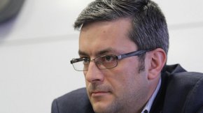 На брифинга на ПП Асен Василев покани както Бойко Борисов, така и другите лидери на консултации.