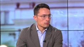 
Владимир Табутов навлезе в хотелиерския бизнес още през 2016 г., когато придоби „Катарино СПА хотел“ до Разлог от тогавашната СИБАНК