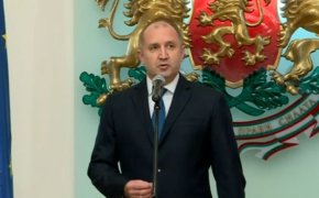 За първи път откакто съм президент на този празник сме заедно – и председателят на НС, и министър-председателят, и министри, и ръководители на водещите културно-просветни институции