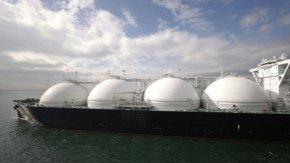 Според изданието китайският внос на руски втечнен природен газ се е увеличил с една трета през септември в сравнение със същия период на 2021 