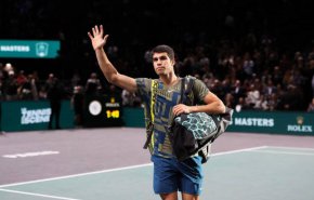 "Няма да мога да играя на финалите на АТП и за Купа Дейвис. Тежко и болезнено е за мен да пропусна тези две събития, които са много важни, но единственото, което мога да направя, е да съм позитивен и да се съсредоточа върху възстановяването ми", каза още испанецът.