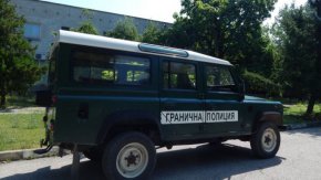 
Имало е ремонт на пътищата в района, което би трябвало да улесни работата на полицията, каза за БНР кметският наместник в село Голям Дервент Иван Франсъзов.