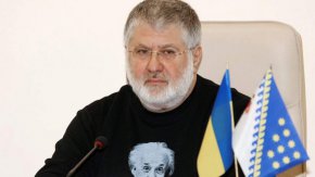 
Игор Коломойский, който даде на Владимир Зеленский ролята на президент в сериала Слуга на народа, собственик на канала, който го направи, и му помогна да стане и реален държавен глава на Украйна, също човекът, който е спонсор на батальоните Азов и Айдар и на още 3 подобни формирования от създаването им преди 8 години, разбра по време на хапване в ресторант, че национализират основните му активи