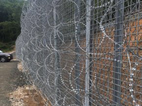 При убийството на граничния полицай е използвано ловно оръжие, потвърди главният комисар.