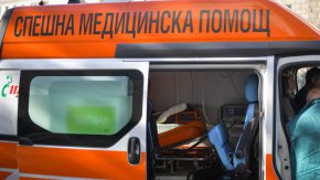 Той ще продължи до 13 ноември в цялата страна и независимо къде се намират линейките, в 12 часа ще включват звуков сигнал в знак на протест.