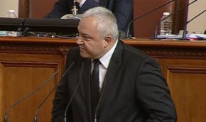 
Той обясни и защо досега не е било въведено дългоцевно оръжие в оборудването на граничните полицаи.