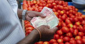 Индексът на потребителските цени в Индия за октомври се е повишил с 6,77% спрямо същия месец на предходната година, в сравнение със 7,4% през септември, според данни, публикувани от Министерството на статистиката и изпълнението на програми в понеделник.