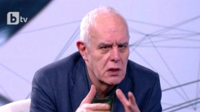 “На 99% съм сигурен, че президентът ще наложи вето за хартиената бюлетина. Това е и негово право поне за един месец да наложи вето”, каза социологът Андрей Райчев в предаването “120 минути". 