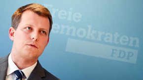 
Според Хьоне той би искал Германия да остане индустриална страна и място за производство.