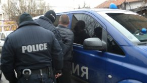 В района има засилено полицейско присъствие.