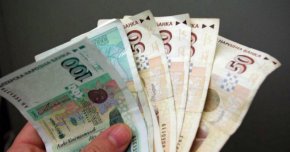 

За да ползва данъчните облекчения, физическото лице (включително едноличен търговец) трябва през 2022 г. да е получавало доходи, облагаеми с годишни данъци (данък върху общата годишна данъчна основа или данък върху годишната данъчна основа за доходите от стопанска дейност като едноличен търговец).
